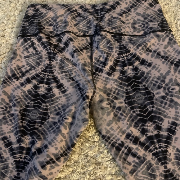 Victoria Sport Black and pink Active Leggings large - Picture 7 of 8